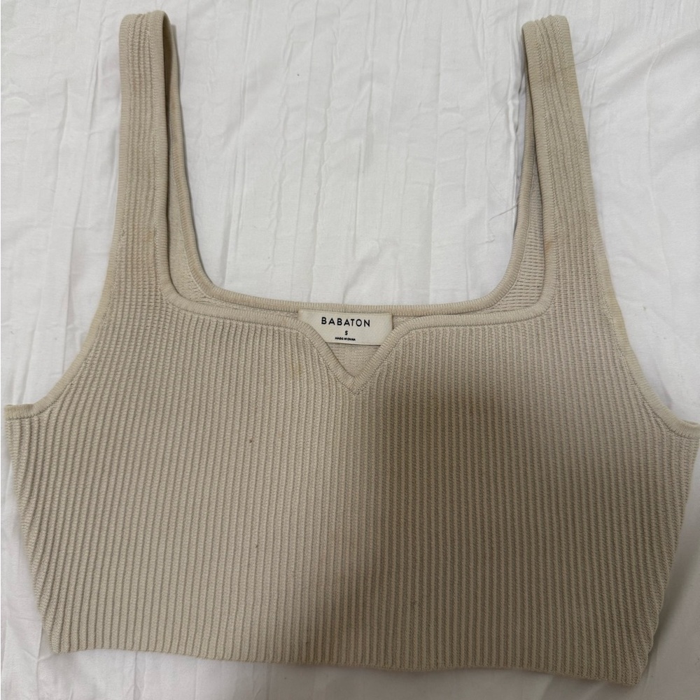 Aritzia Babaton Beige Ribbed V-Neck Crop Top